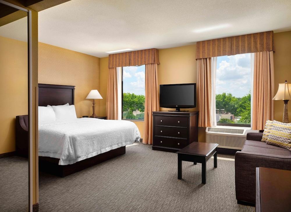 Hampton Inn & Suites Dallas-Dfw Airport Hurst Exterior photo
